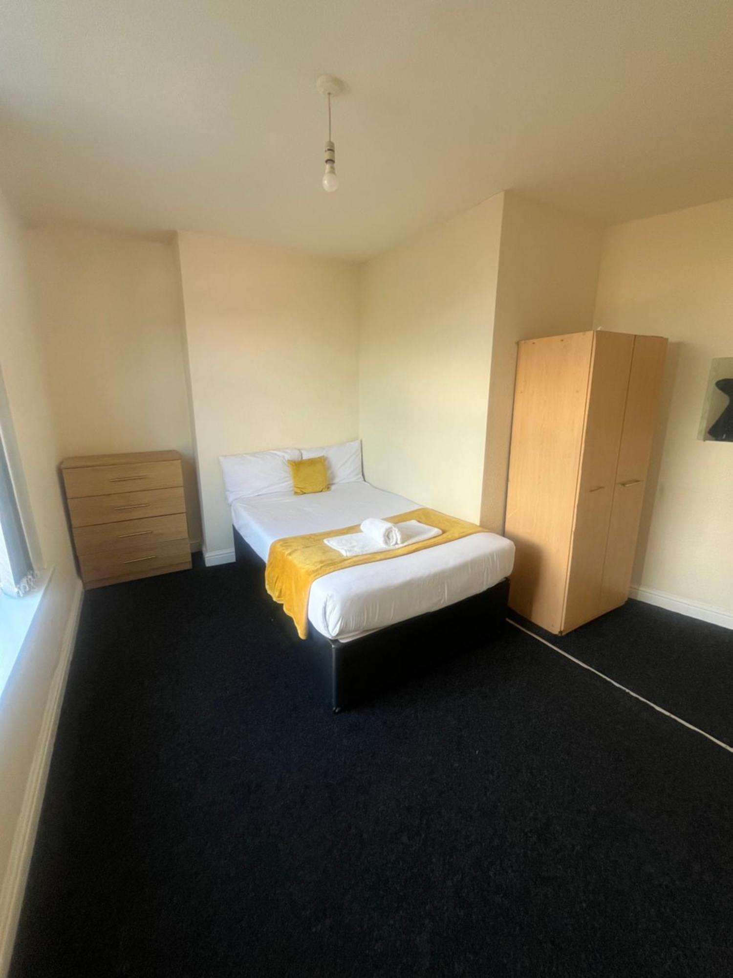 Simple Inn Вэйкфильд Экстерьер фото