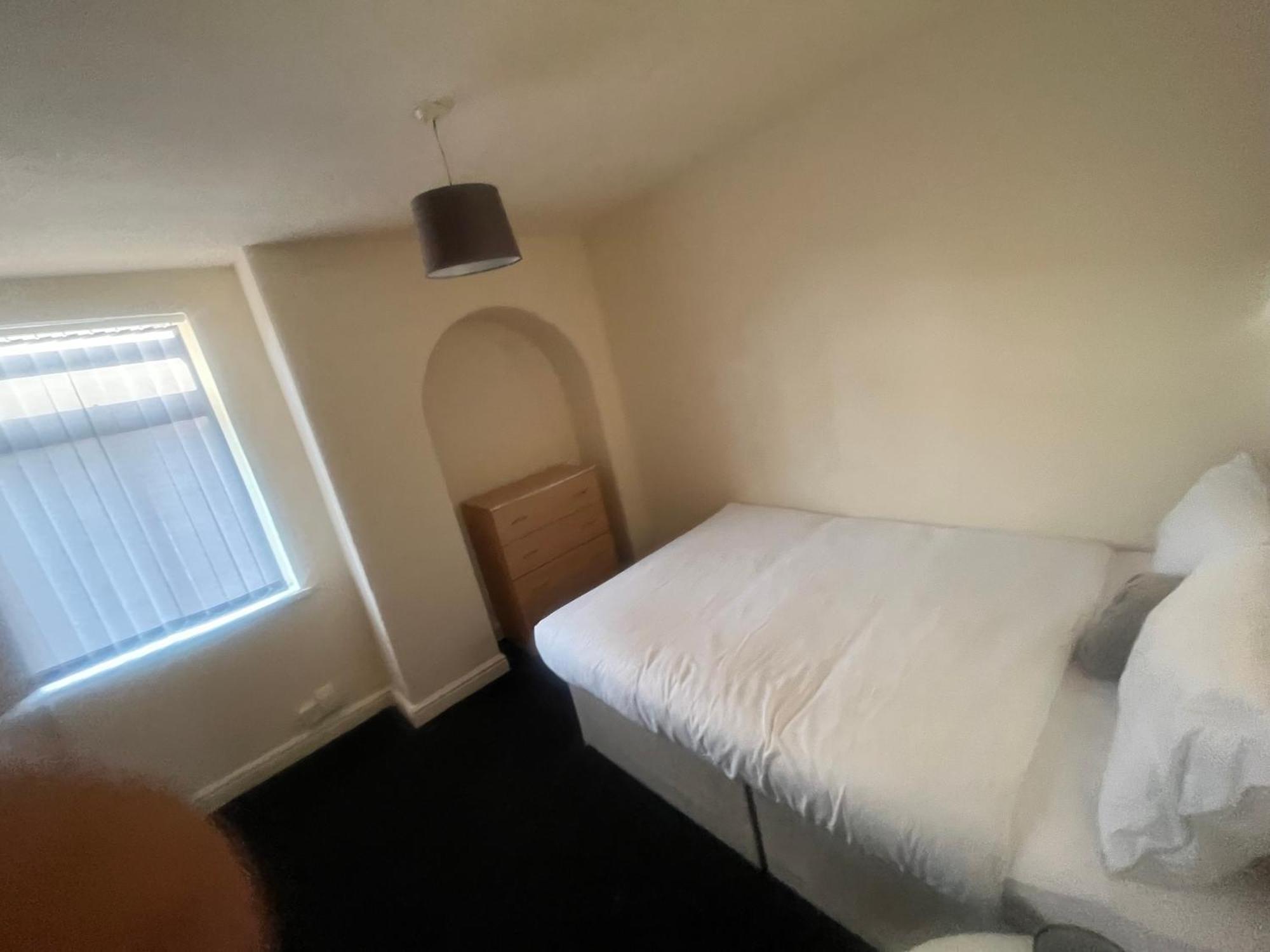 Simple Inn Вэйкфильд Экстерьер фото