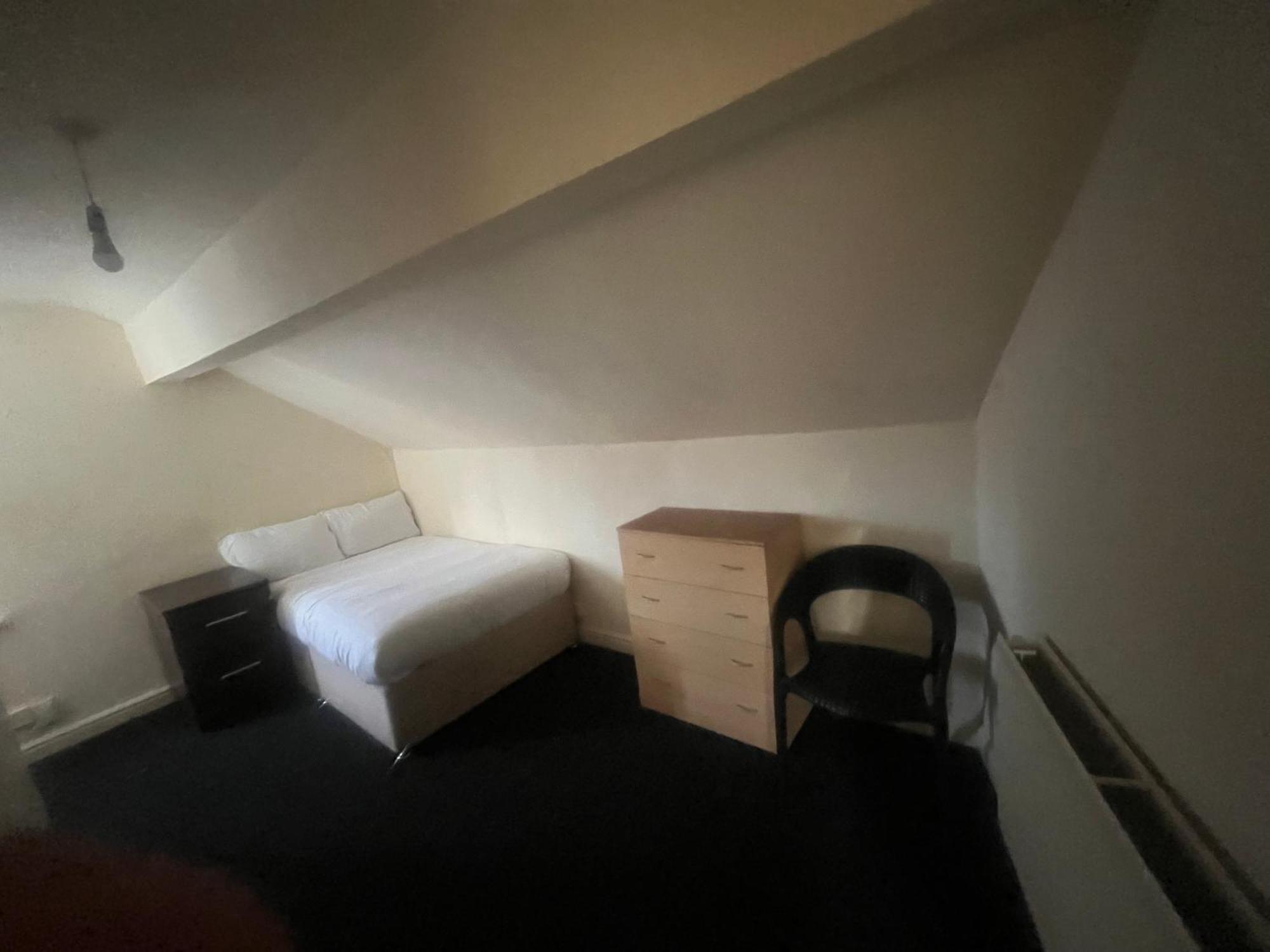 Simple Inn Вэйкфильд Экстерьер фото